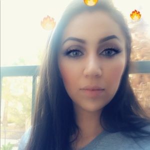 Meet your Posher, Eileen